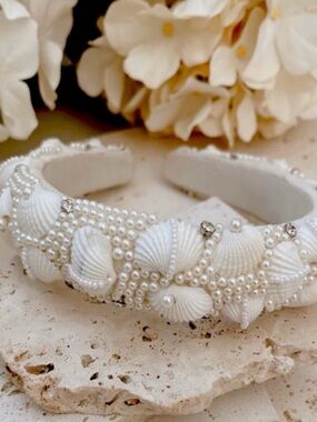 Untamed Petals Waikiki Headband